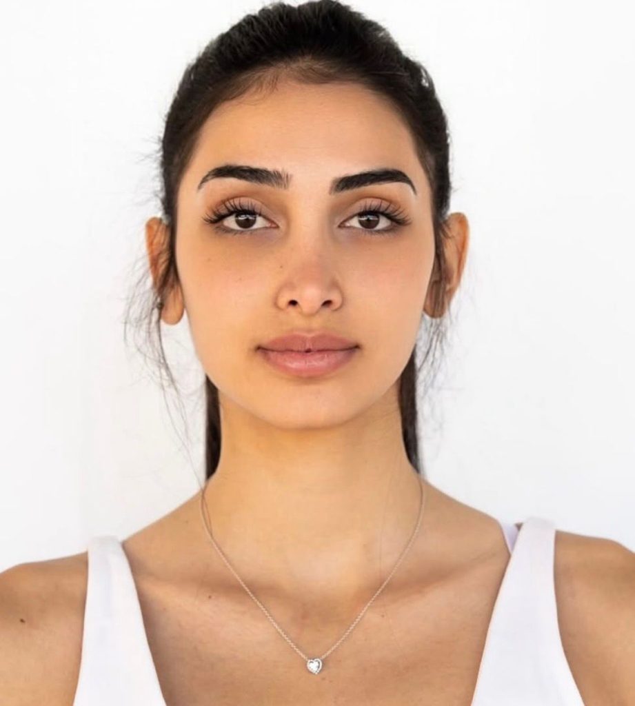 KARINA DAVIDOV